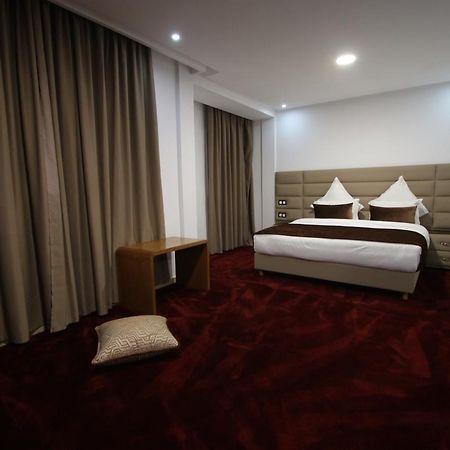 Hotel Mansour الدخلة المظهر الخارجي الصورة