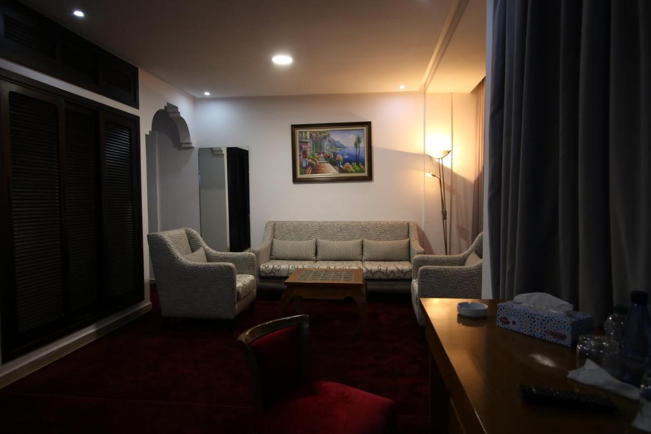 Hotel Mansour الدخلة المظهر الخارجي الصورة